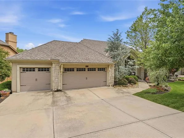 26445 W 110th St, Olathe, KS 66061