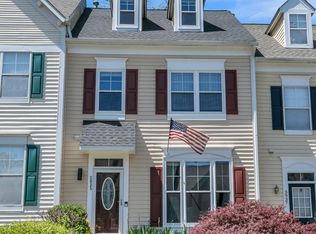 3935 Hartlake St, Woodbridge, VA 22192
