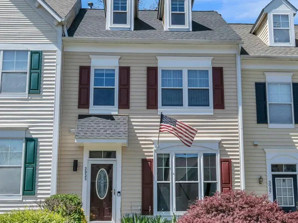 3935 Hartlake St, Woodbridge, VA 22192