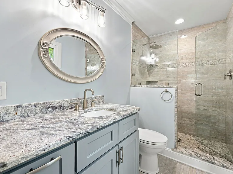 253 Lakeview Dr — Photo 52