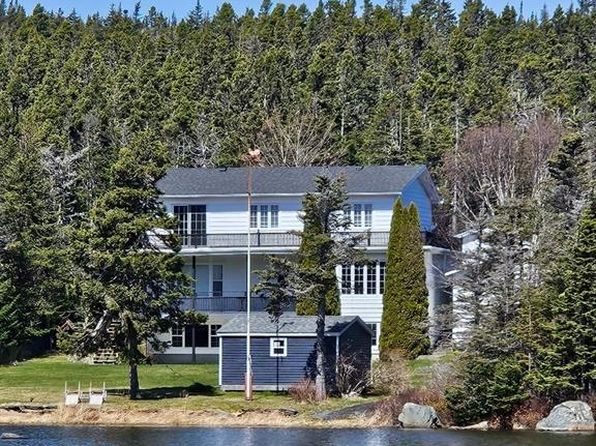 28 Valley Road, Spaniards Bay, NL A0A3X0