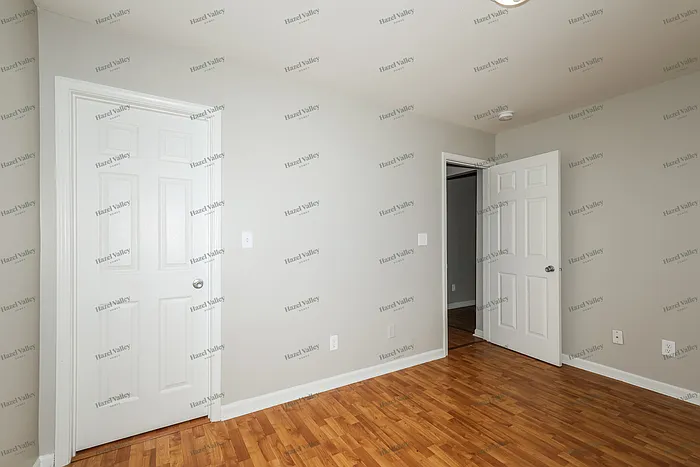 6091 Parrington Dr — Photo 6