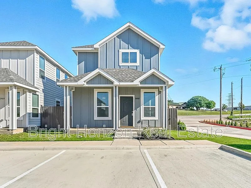 3413 Valley Vista Dr