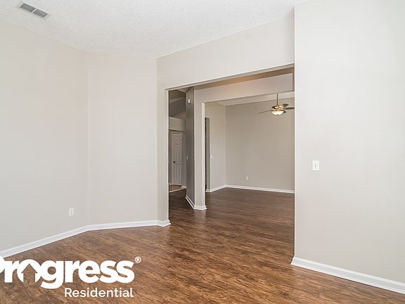 3rd image of 3032 Golden Pond Blvd