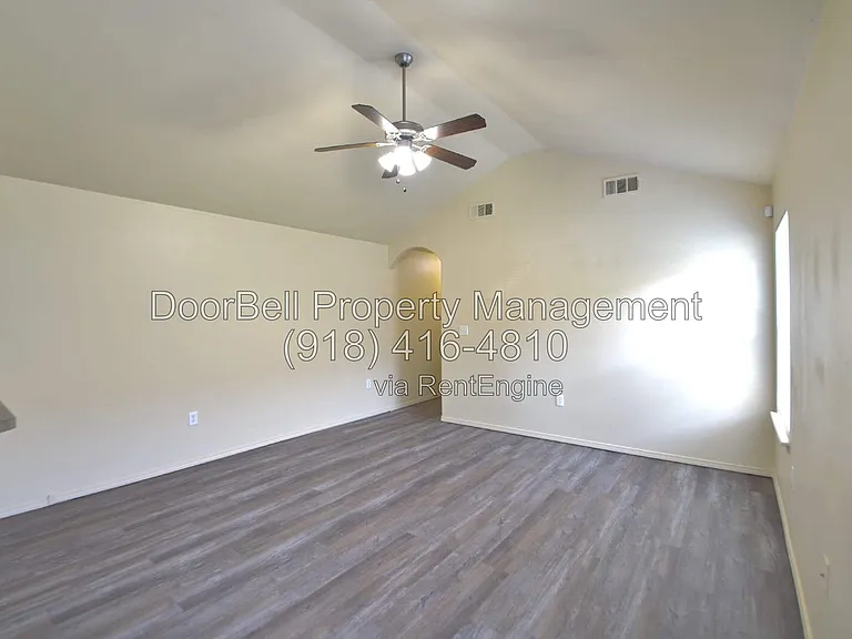 6009 S Madison Pl — Photo 7