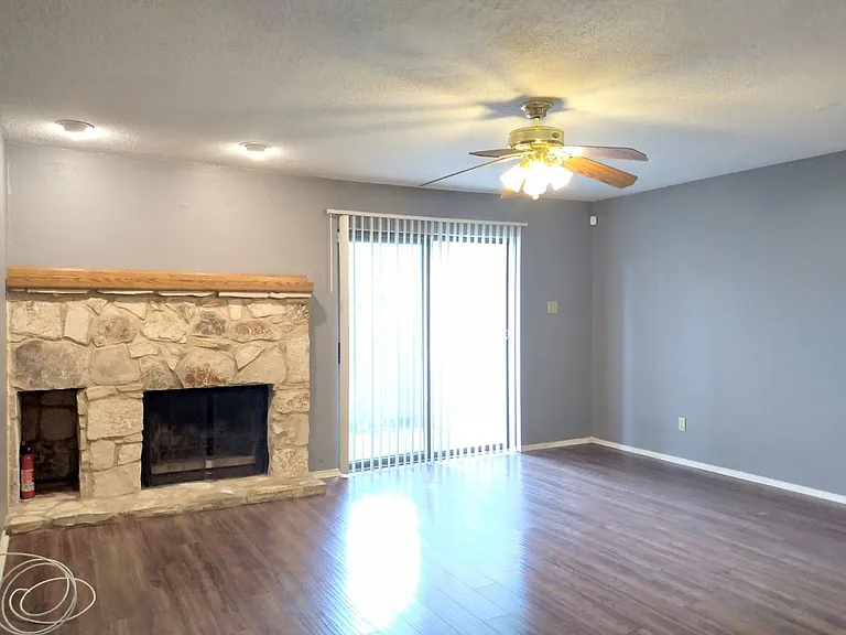 5322 Medical Dr #C-105 — Photo 3