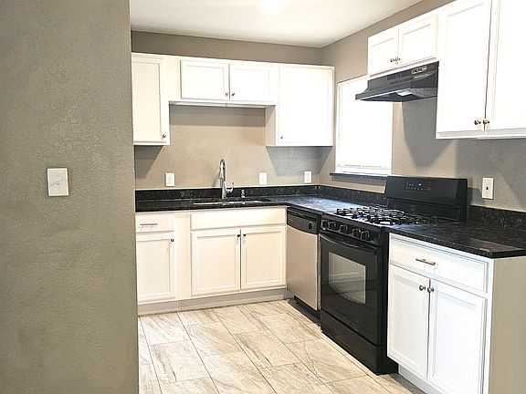 2nd image of 3735 State Oak Dr