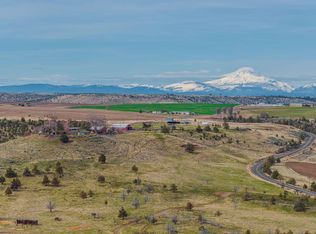 7507 NE Quaale Rd, Madras, OR 97741