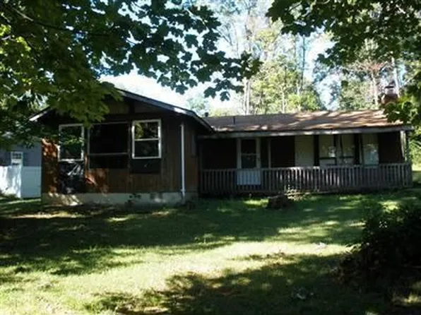 97 Saxon Dr, Eaton, OH 45320