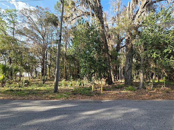 5th image of 214 NE 13TH AVENUE