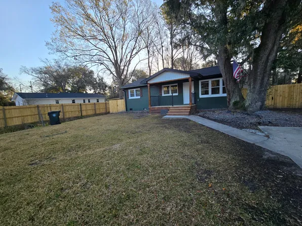 1907 Hazelwood Dr, Charleston, SC 29407