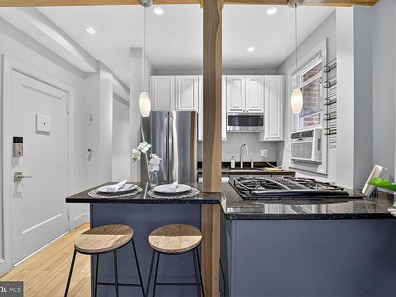 3rd image of 3620 Connecticut Ave NW APT 8