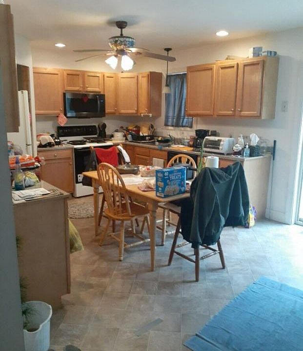 2nd image of 1457 Meeker Rd