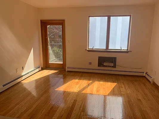 Rented by Remax Real Estate Professionals | media 6