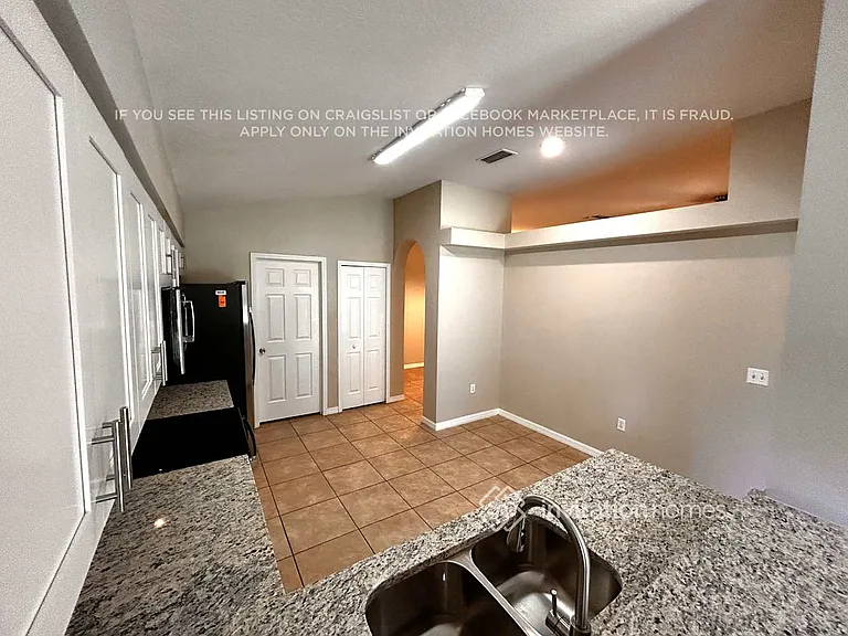 2389 Hamlet Cir — Photo 6