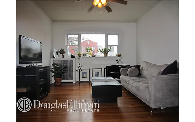 Rented by Douglas Elliman | media 19