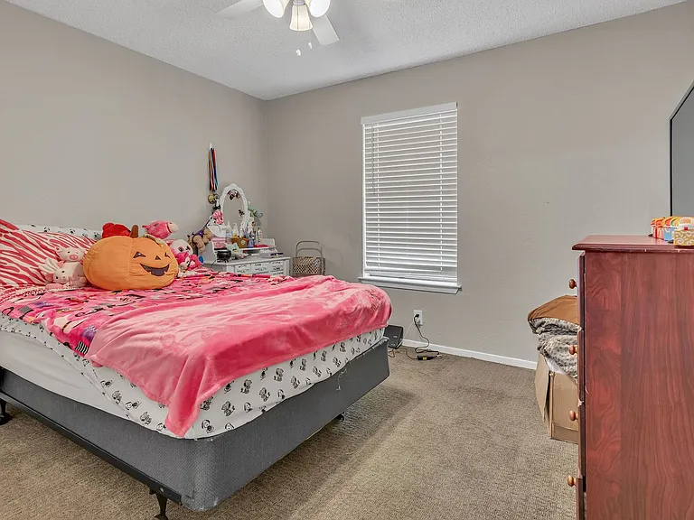 3808-3814 Coates Cir — Photo 36