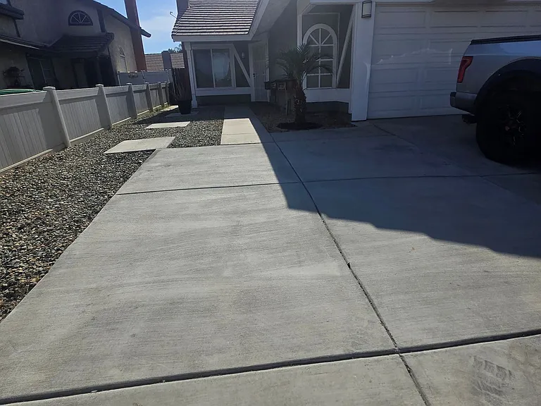 1828 Springtree Dr — Photo 1