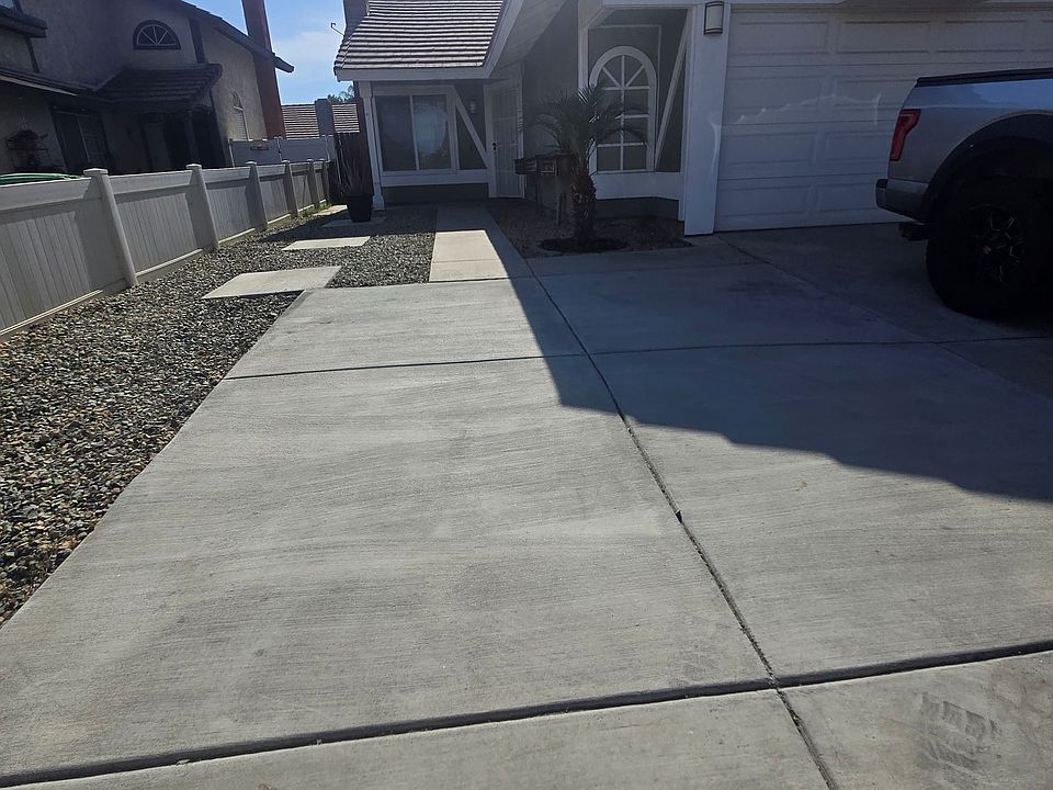 1st image of 1828 Springtree Dr