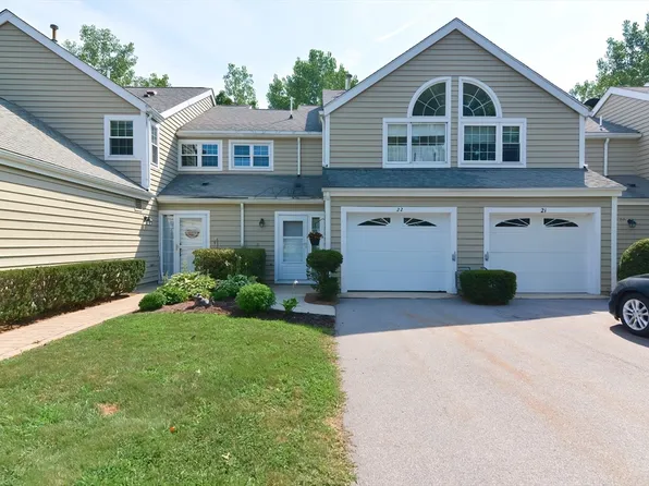 22 Mallard Ln Unit 22, Walpole, MA 02081