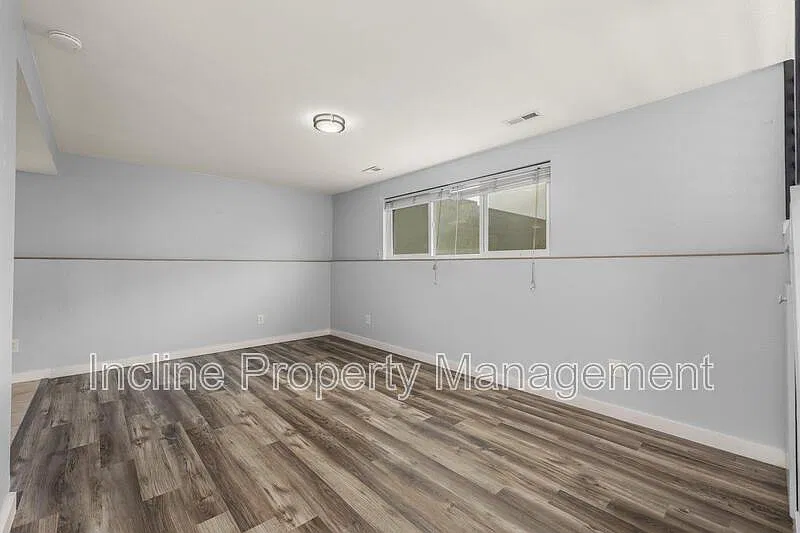 2 bed, 1.5 bath, 1030 sqft, $1,550 — Photo 2