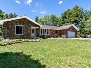 5N840 Campton Ridge Dr, St Charles, IL 60175