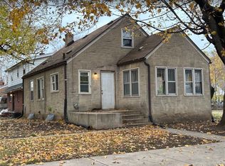 402 Bayliss Ave, Rockford, IL 61101