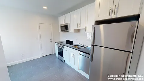 123 Sutherland Rd #L1 Photo 1