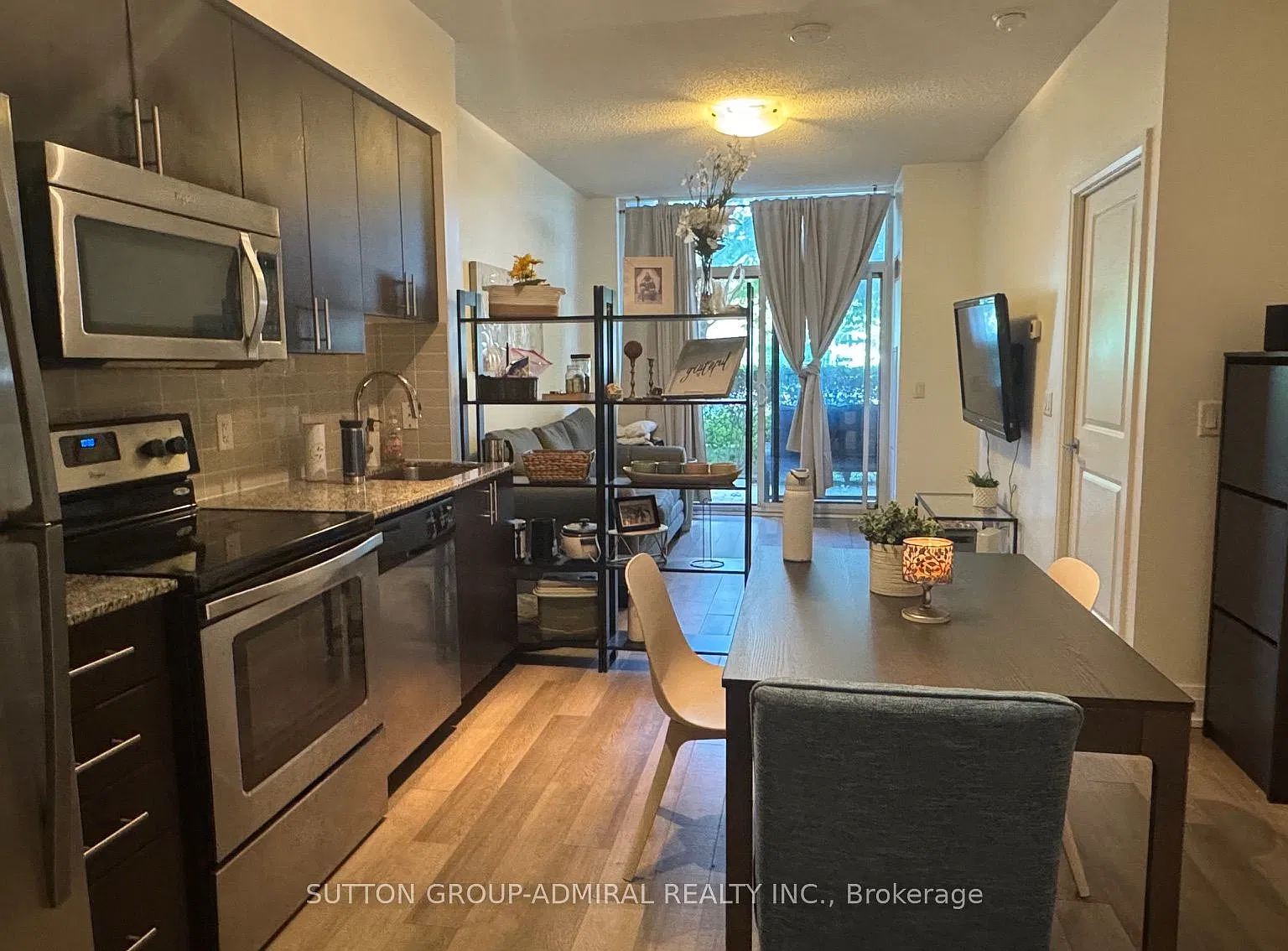 2 bed, $2,200 — Photo 4