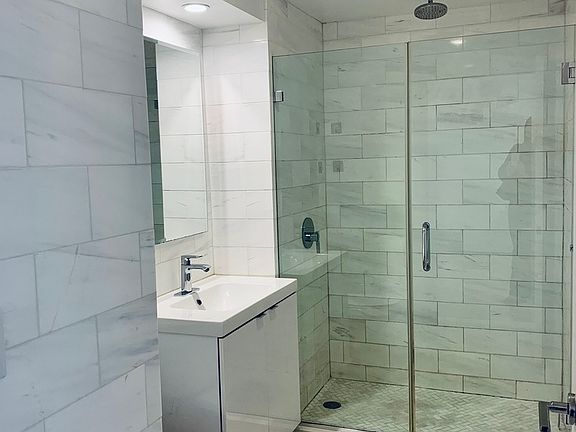 4th image of 27-40 21st St #B3