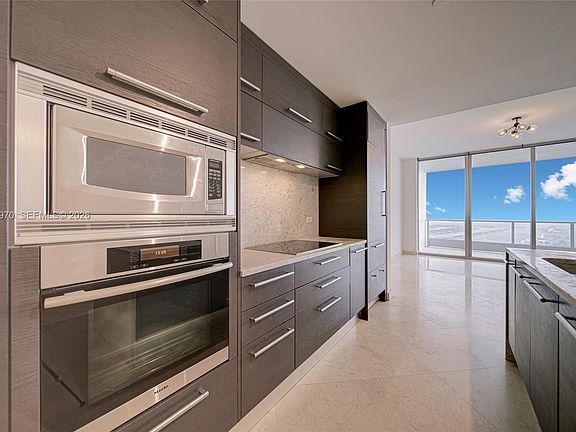 5th image of 900 Biscayne Blvd APT 5203