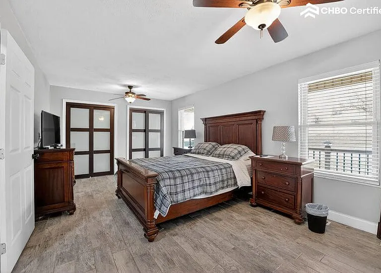 490 Beechwood Cir — Photo 23