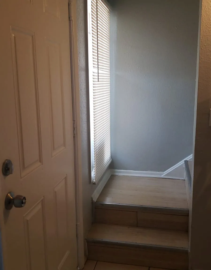 2 bed, 1.5 bath, 1300 sqft, $1,190 — Photo 4