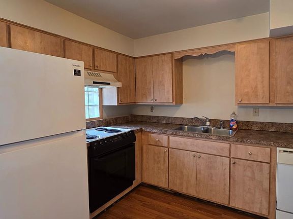 4th image of 103 Littlebrook Dr