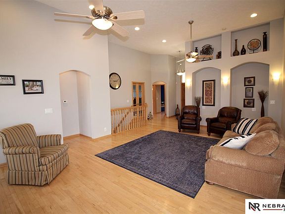 5th image of 19515 Lakeside Cir