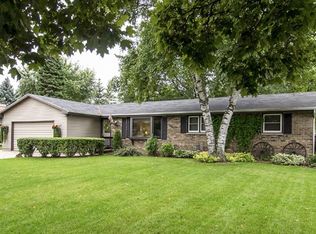 1175 Nova Ln, Green Bay, WI 54304
