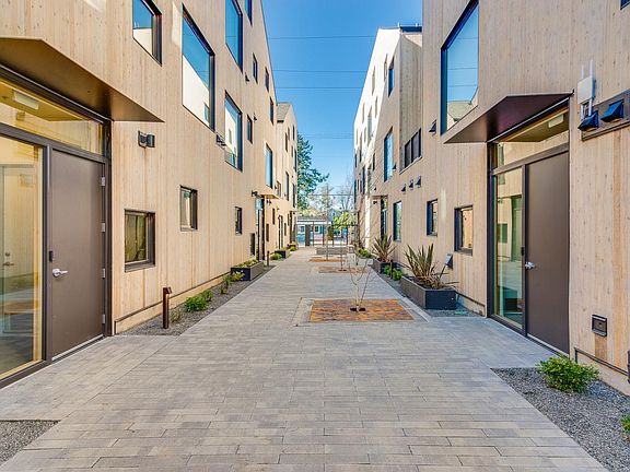 Shared Private Courtyard