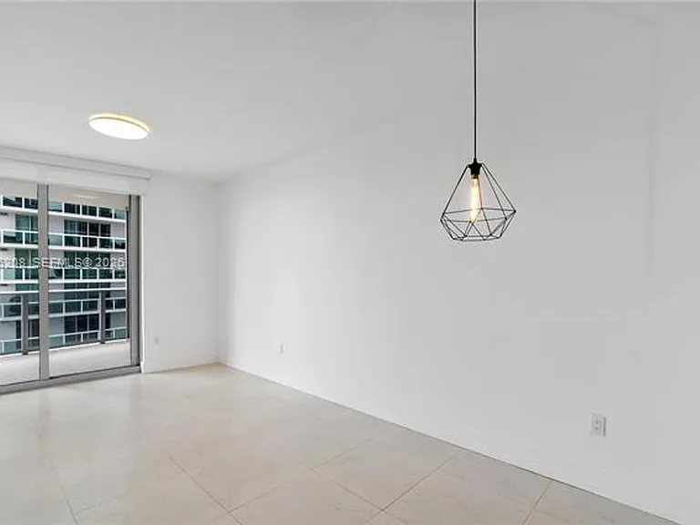 488 NE 18th St #1805 — Photo 11