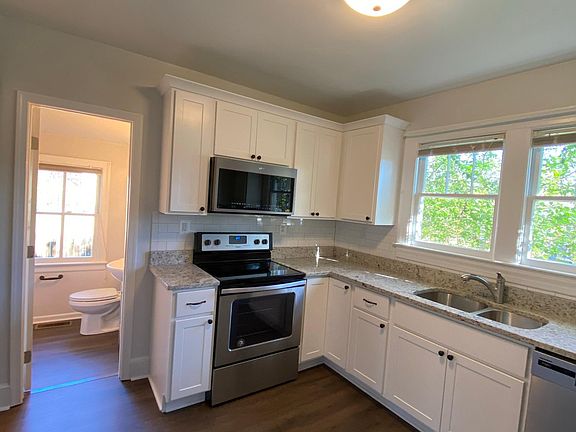 4th image of 615 Green St