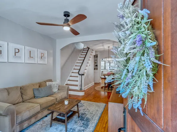 816 Bainbridge St, Philadelphia, PA 19147