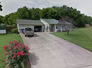 3 Clara Ct, Farmington, MO 63640