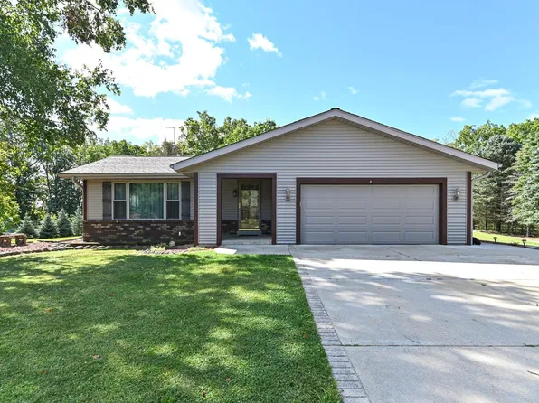 N9531 Sunset DRIVE, East Troy, WI 53120