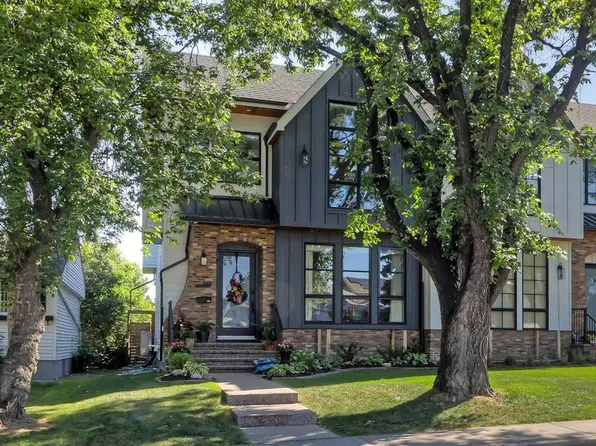 3611 N Kilkenny Rd SW, Calgary, AB T3E 4R7