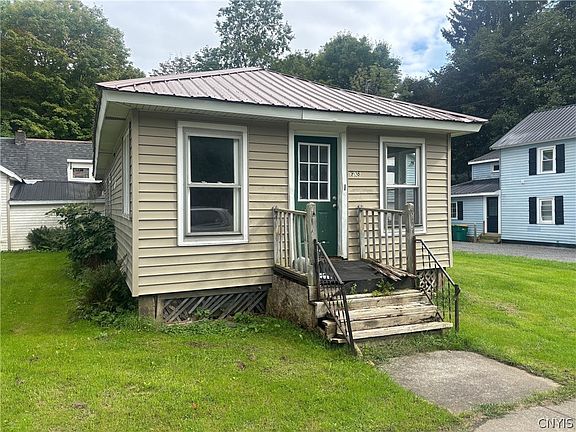 4th image of 938 Alexandria St