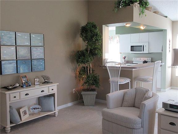 4th image of 4007 River Crest Cir