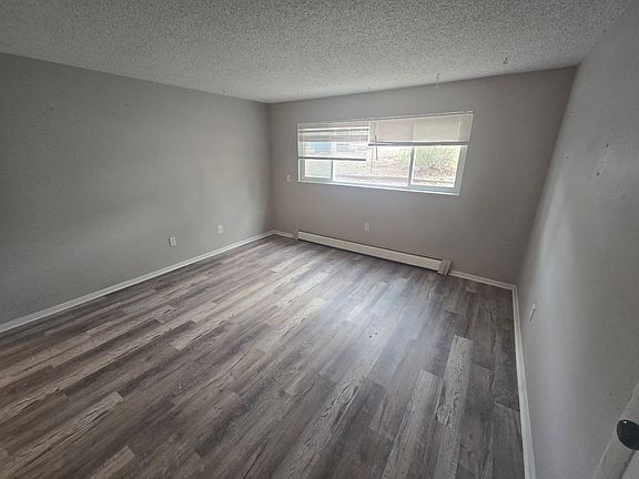 5th image of 1099 Westmoreland Rd APT 2