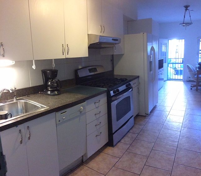 1st image of 3081 31st St #1