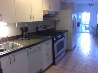 3081 31st St #1, Astoria, NY 11102