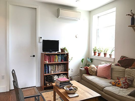 2nd image of 167 Winthrop St #2R