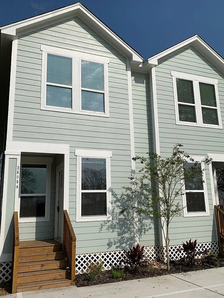 3 bed, 2.5 bath, 1500 sqft, $1,795 — Photo 2